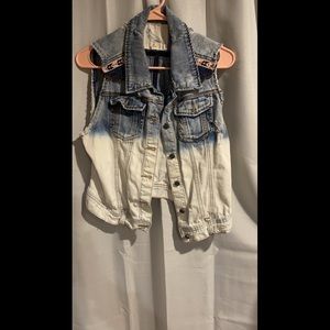 Jean Vest